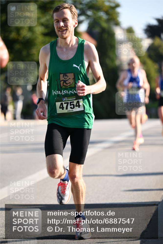 01.09.2024 - BARMER Alsterlauf Dr. Thomas Lammeyer http://msf.ph/oto/6887547 01.09.2024 09:20:41 Laufen 35, 4754 meine-sportfotos.de