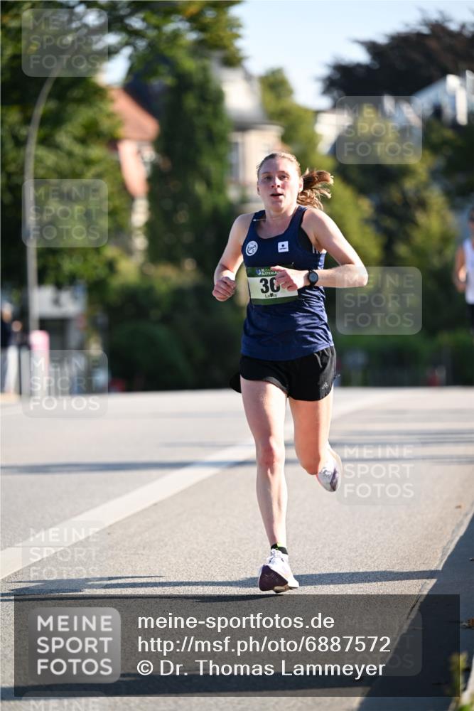 01.09.2024 - BARMER Alsterlauf Dr. Thomas Lammeyer http://msf.ph/oto/6887572 01.09.2024 09:20:46 Laufen 30 meine-sportfotos.de