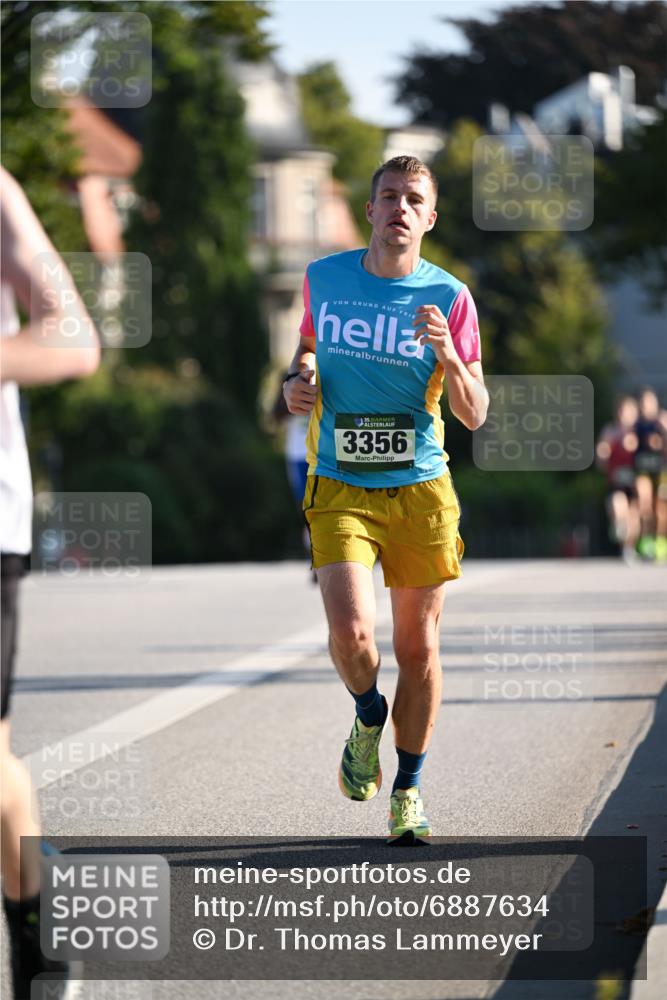 01.09.2024 - BARMER Alsterlauf Dr. Thomas Lammeyer http://msf.ph/oto/6887634 01.09.2024 09:21:04 Laufen 35, 3356 meine-sportfotos.de