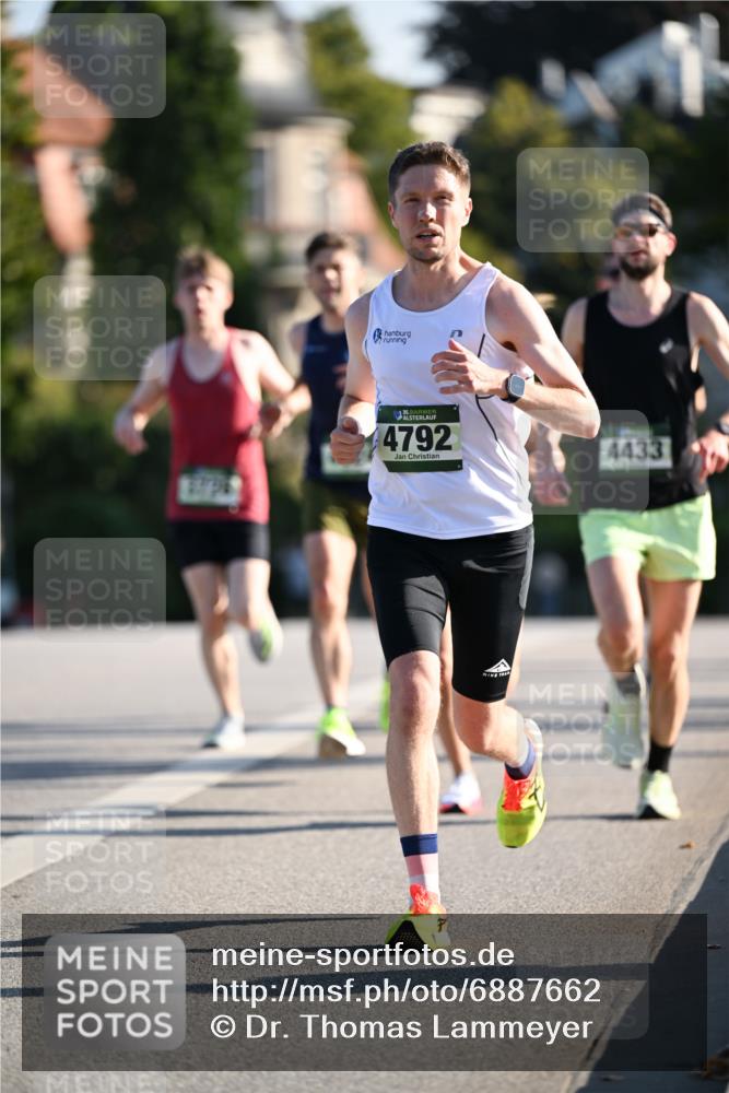 01.09.2024 - BARMER Alsterlauf Dr. Thomas Lammeyer http://msf.ph/oto/6887662 01.09.2024 09:21:11 Laufen 135, 4792, 4433 meine-sportfotos.de