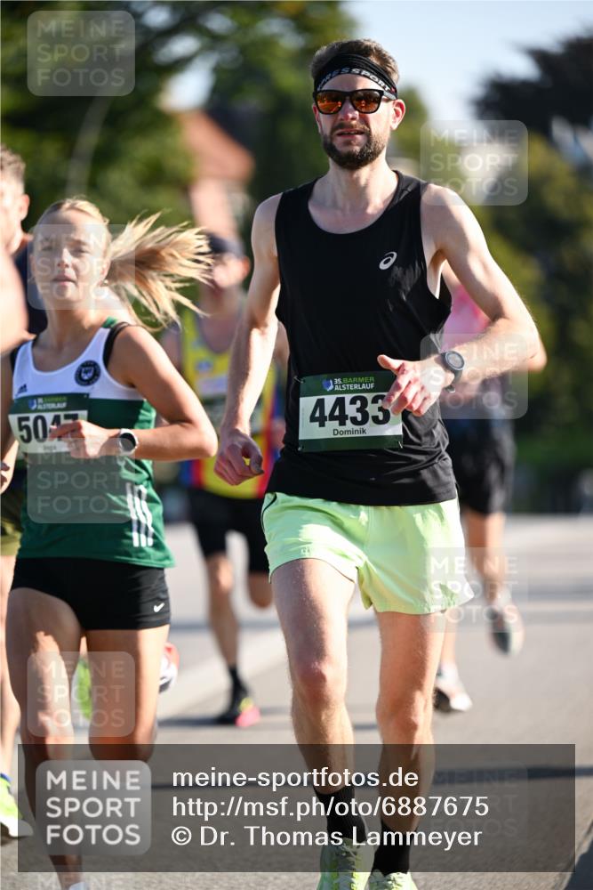 01.09.2024 - BARMER Alsterlauf Dr. Thomas Lammeyer http://msf.ph/oto/6887675 01.09.2024 09:21:13 Laufen 504, 35, 4433 meine-sportfotos.de