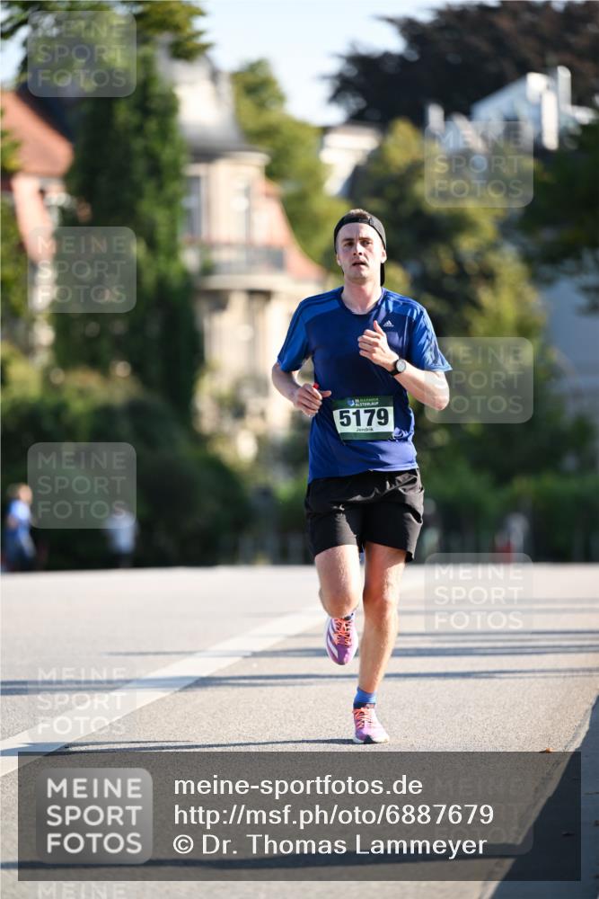 01.09.2024 - BARMER Alsterlauf Dr. Thomas Lammeyer http://msf.ph/oto/6887679 01.09.2024 09:21:16 Laufen 35, 5179 meine-sportfotos.de