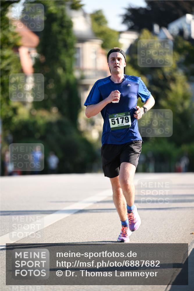 01.09.2024 - BARMER Alsterlauf Dr. Thomas Lammeyer http://msf.ph/oto/6887682 01.09.2024 09:21:17 Laufen 135, 5179 meine-sportfotos.de