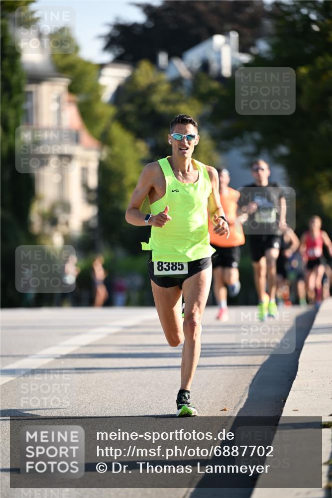 01.09.2024 - BARMER Alsterlauf Dr. Thomas Lammeyer http://msf.ph/oto/6887702 01.09.2024 09:21:23 Laufen 8385 meine-sportfotos.de