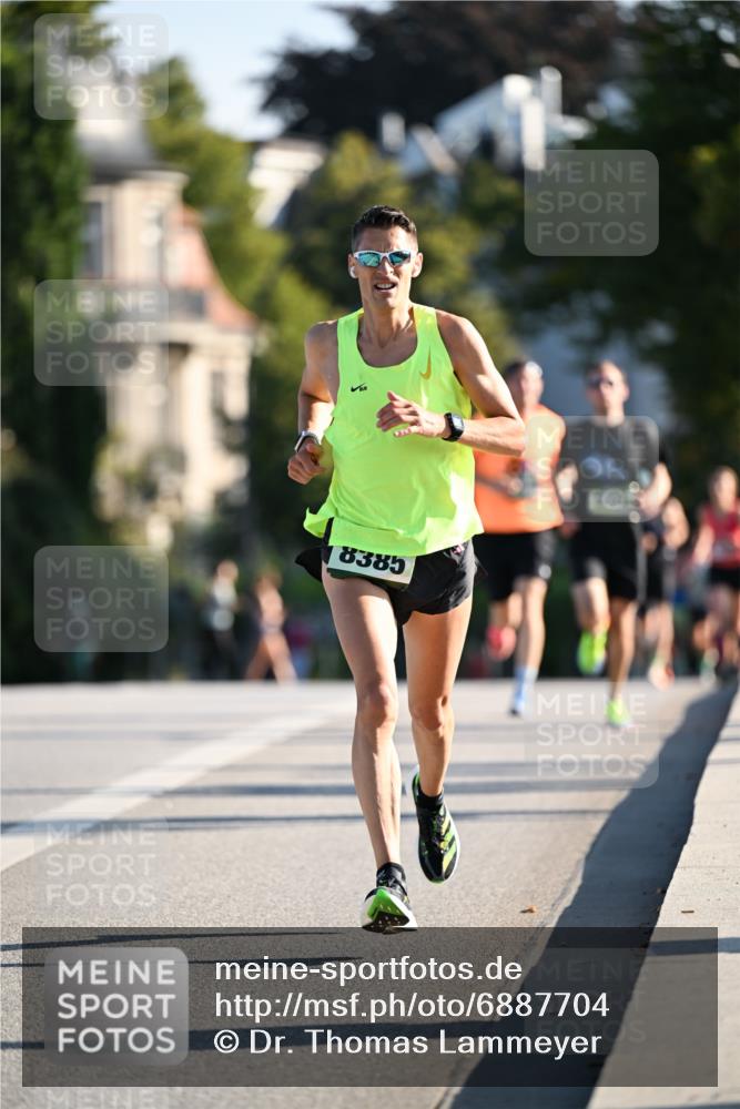 01.09.2024 - BARMER Alsterlauf Dr. Thomas Lammeyer http://msf.ph/oto/6887704 01.09.2024 09:21:23 Laufen 8385 meine-sportfotos.de