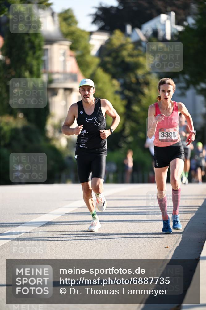 01.09.2024 - BARMER Alsterlauf Dr. Thomas Lammeyer http://msf.ph/oto/6887735 01.09.2024 09:21:30 Laufen 222, 3398 meine-sportfotos.de