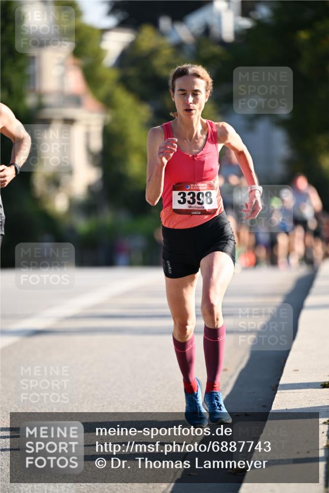 01.09.2024 - BARMER Alsterlauf Dr. Thomas Lammeyer http://msf.ph/oto/6887743 01.09.2024 09:21:32 Laufen 10, 35, 3398 meine-sportfotos.de