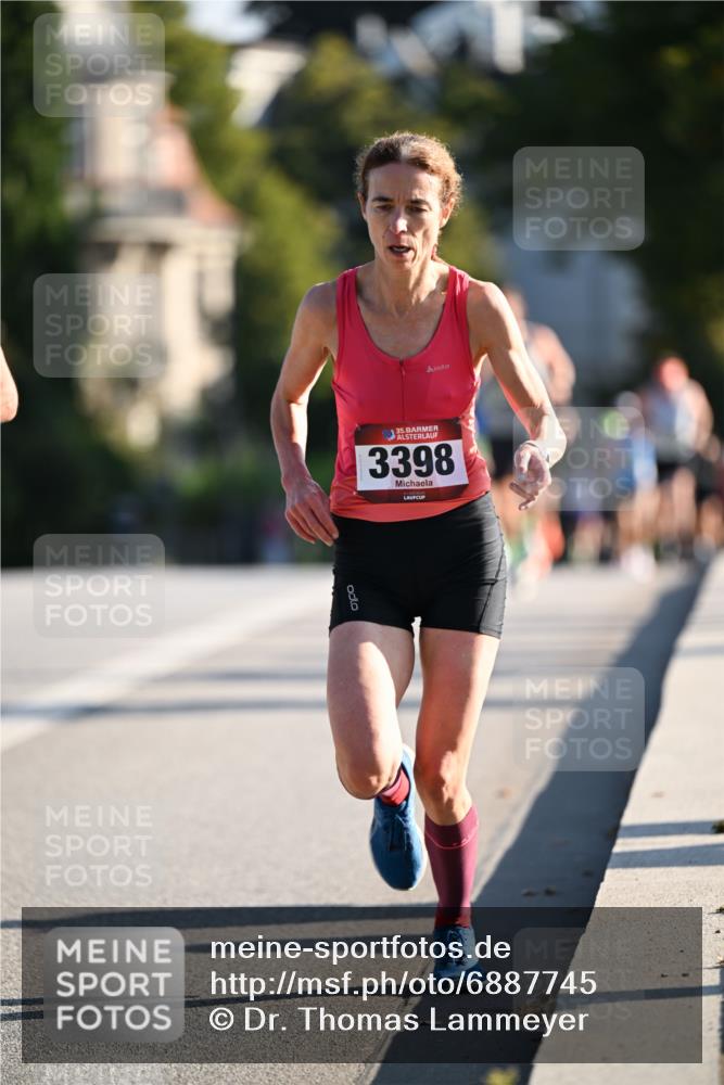 01.09.2024 - BARMER Alsterlauf Dr. Thomas Lammeyer http://msf.ph/oto/6887745 01.09.2024 09:21:32 Laufen 1035, 3398 meine-sportfotos.de