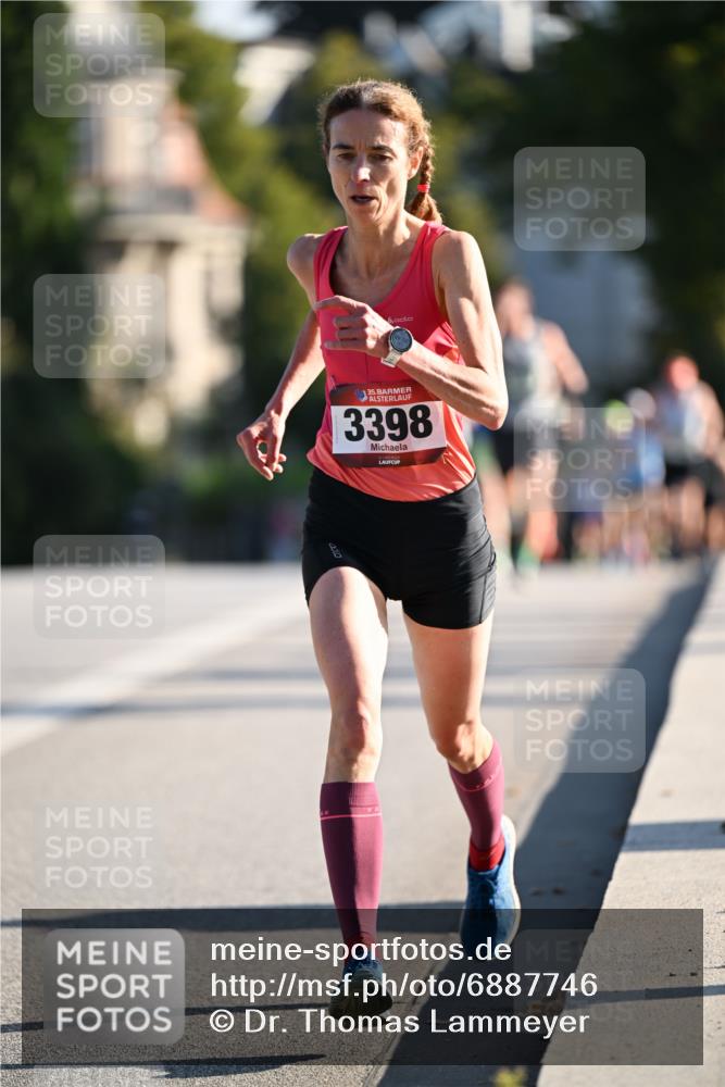 01.09.2024 - BARMER Alsterlauf Dr. Thomas Lammeyer http://msf.ph/oto/6887746 01.09.2024 09:21:32 Laufen 35, 3398 meine-sportfotos.de