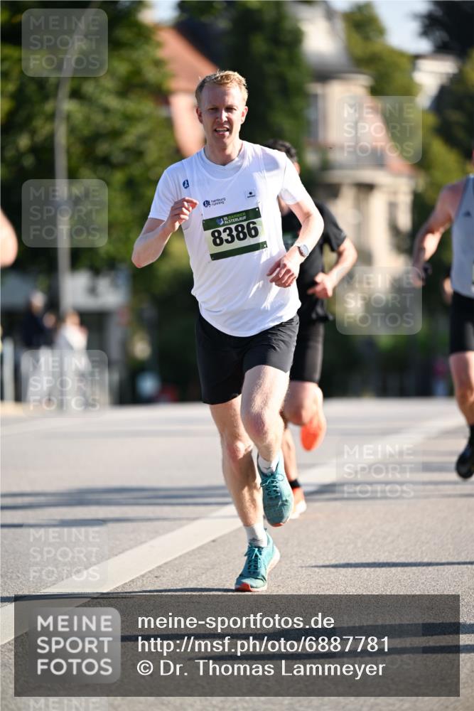 01.09.2024 - BARMER Alsterlauf Dr. Thomas Lammeyer http://msf.ph/oto/6887781 01.09.2024 09:21:40 Laufen 5, 8386 meine-sportfotos.de