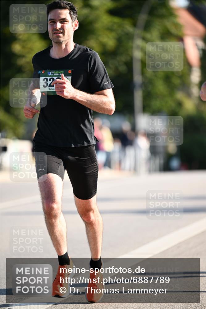 01.09.2024 - BARMER Alsterlauf Dr. Thomas Lammeyer http://msf.ph/oto/6887789 01.09.2024 09:21:42 Laufen 35, 32 meine-sportfotos.de