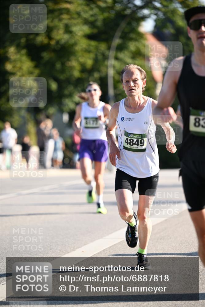 01.09.2024 - BARMER Alsterlauf Dr. Thomas Lammeyer http://msf.ph/oto/6887818 01.09.2024 09:21:48 Laufen 35, 4849, 83 meine-sportfotos.de