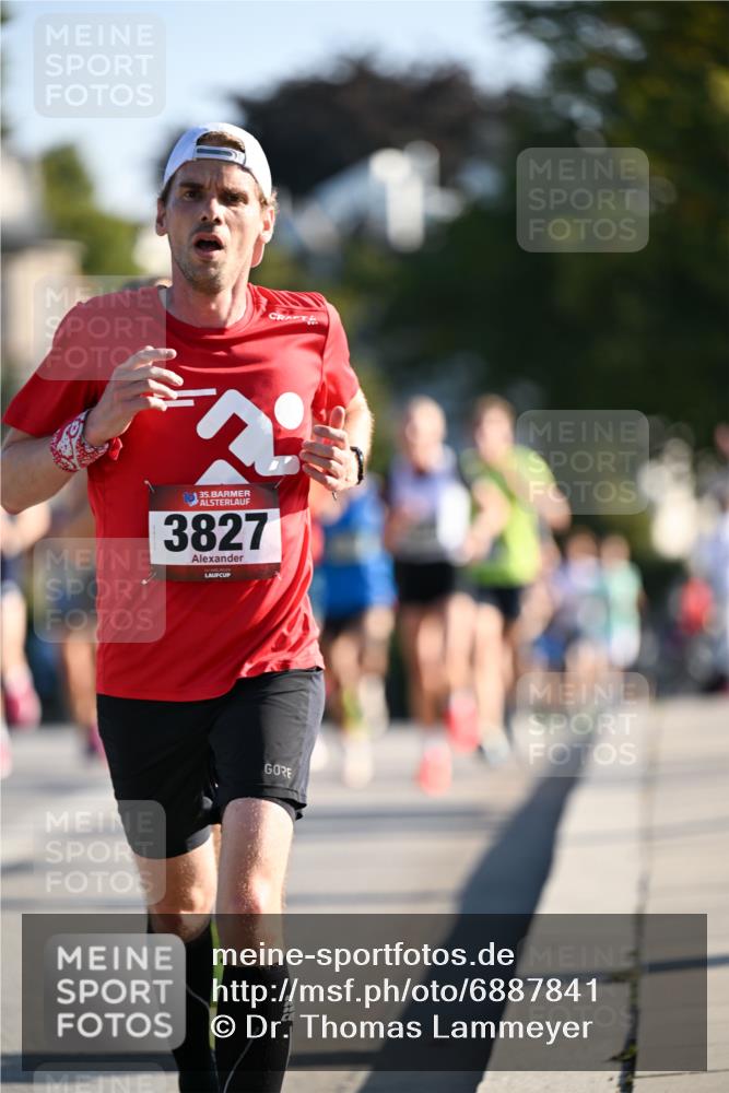 01.09.2024 - BARMER Alsterlauf Dr. Thomas Lammeyer http://msf.ph/oto/6887841 01.09.2024 09:21:52 Laufen 2, 35, 3827 meine-sportfotos.de