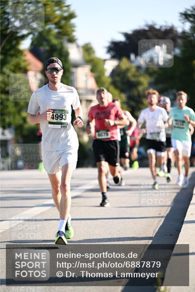 01.09.2024 - BARMER Alsterlauf Dr. Thomas Lammeyer http://msf.ph/oto/6887879 01.09.2024 09:22:00 Laufen 35, 4993, 4993, 8079 meine-sportfotos.de