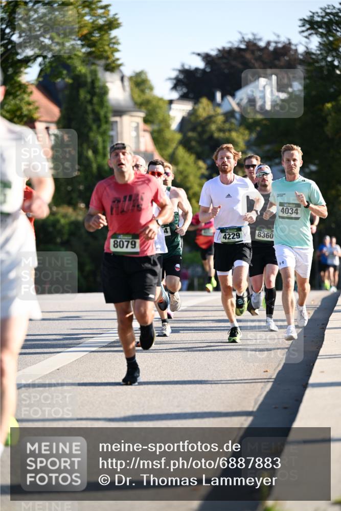 01.09.2024 - BARMER Alsterlauf Dr. Thomas Lammeyer http://msf.ph/oto/6887883 01.09.2024 09:22:01 Laufen 8079, 4229, 8360, 4034 meine-sportfotos.de