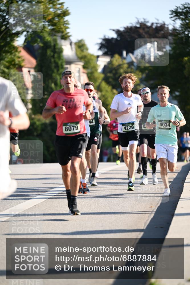 01.09.2024 - BARMER Alsterlauf Dr. Thomas Lammeyer http://msf.ph/oto/6887884 01.09.2024 09:22:01 Laufen 8079, 44, 4229, 8, 4034 meine-sportfotos.de