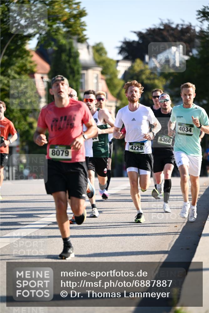 01.09.2024 - BARMER Alsterlauf Dr. Thomas Lammeyer http://msf.ph/oto/6887887 01.09.2024 09:22:02 Laufen 8079, 4, 4229, 8360, 4034 meine-sportfotos.de