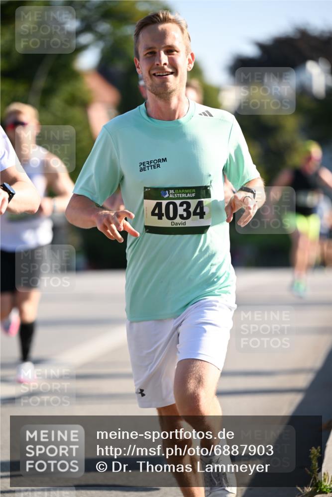 01.09.2024 - BARMER Alsterlauf Dr. Thomas Lammeyer http://msf.ph/oto/6887903 01.09.2024 09:22:04 Laufen 35, 4034 meine-sportfotos.de
