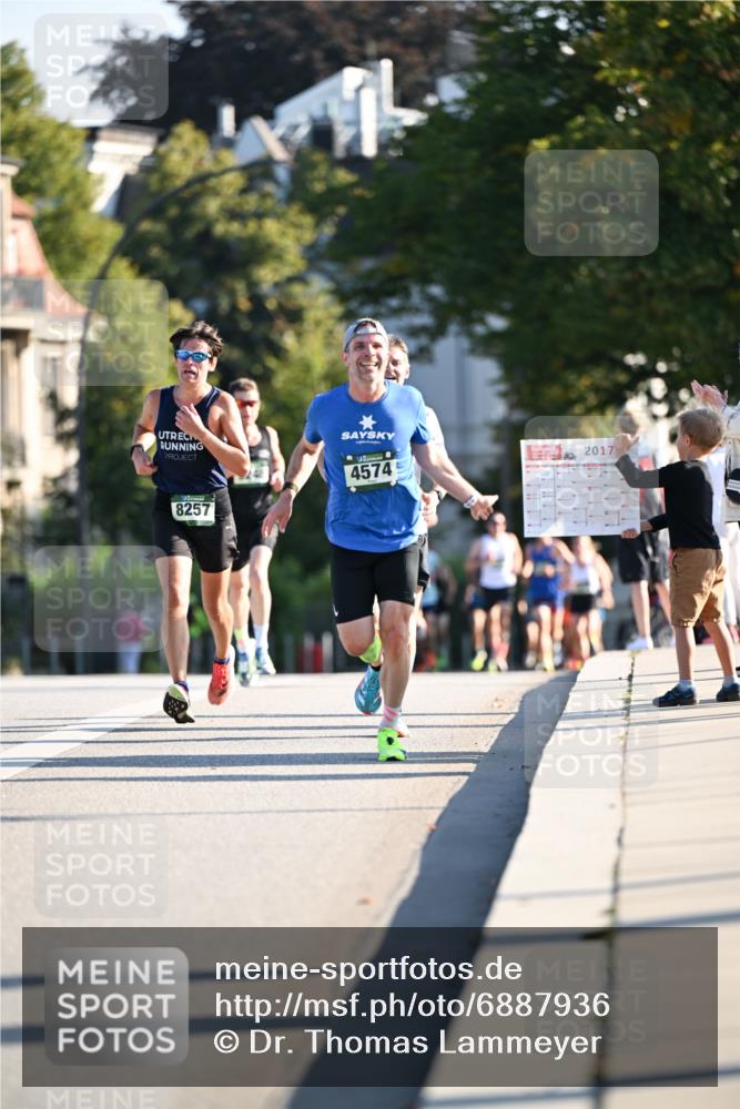 01.09.2024 - BARMER Alsterlauf Dr. Thomas Lammeyer http://msf.ph/oto/6887936 01.09.2024 09:22:12 Laufen 8257, 4574, 2017 meine-sportfotos.de