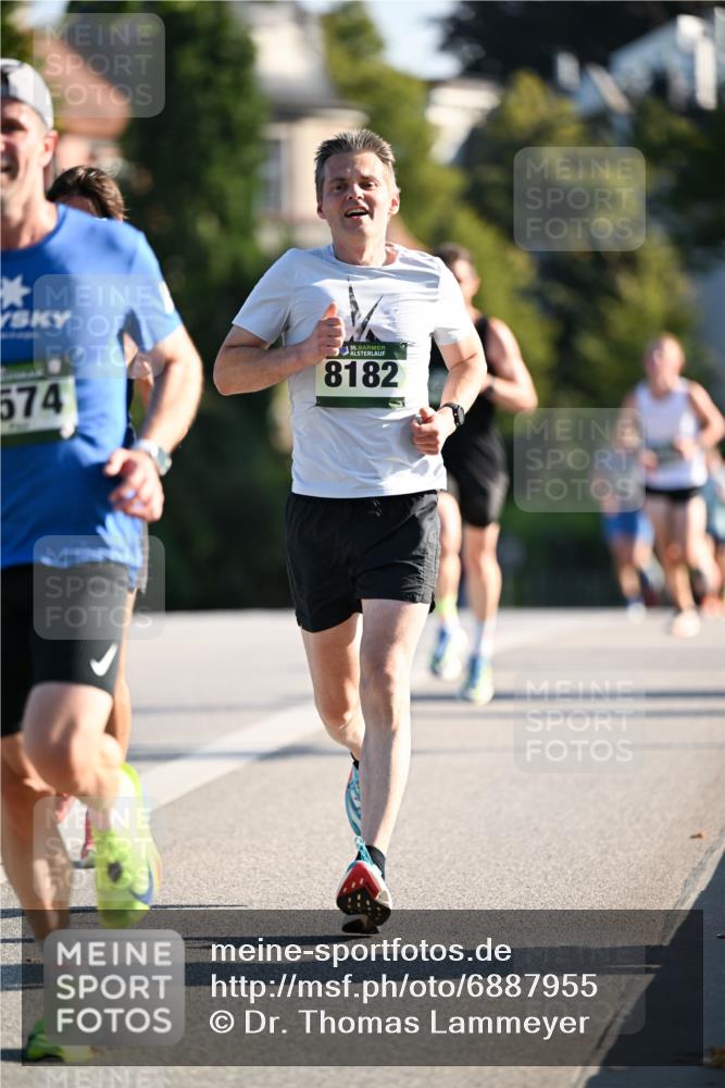 01.09.2024 - BARMER Alsterlauf Dr. Thomas Lammeyer http://msf.ph/oto/6887955 01.09.2024 09:22:15 Laufen 574, 35, 8182 meine-sportfotos.de