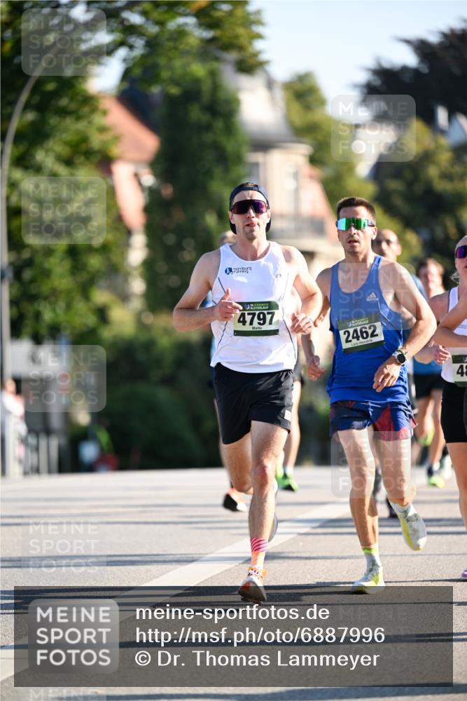 01.09.2024 - BARMER Alsterlauf Dr. Thomas Lammeyer http://msf.ph/oto/6887996 01.09.2024 09:22:25 Laufen 35, 4797, 2462, 48 meine-sportfotos.de