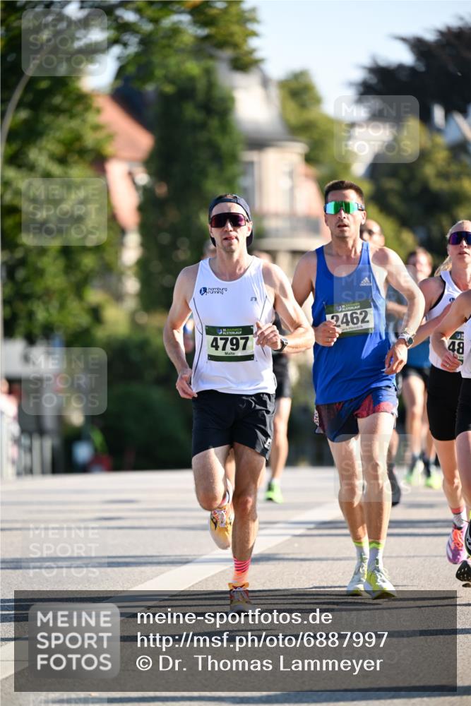 01.09.2024 - BARMER Alsterlauf Dr. Thomas Lammeyer http://msf.ph/oto/6887997 01.09.2024 09:22:26 Laufen 35, 4797, 2462, 48 meine-sportfotos.de