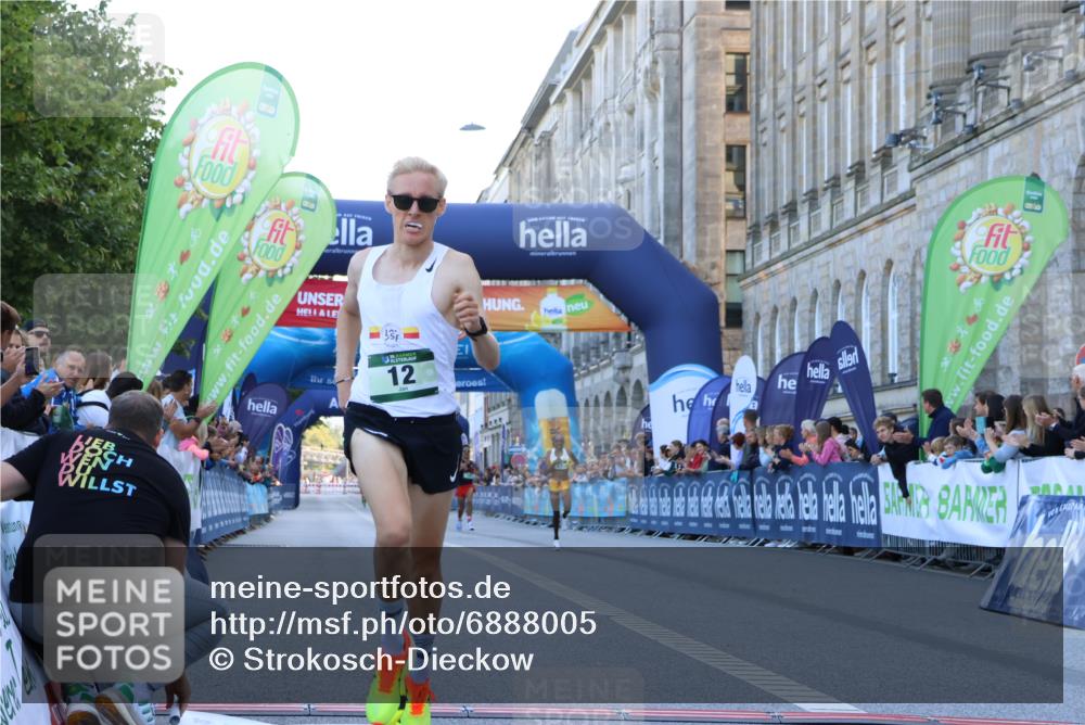 01.09.2024 - BARMER Alsterlauf Strokosch-Dieckow http://msf.ph/oto/6888005 01.09.2024 09:31:24 Ziel 4, 12, 16, 21, 8078 meine-sportfotos.de