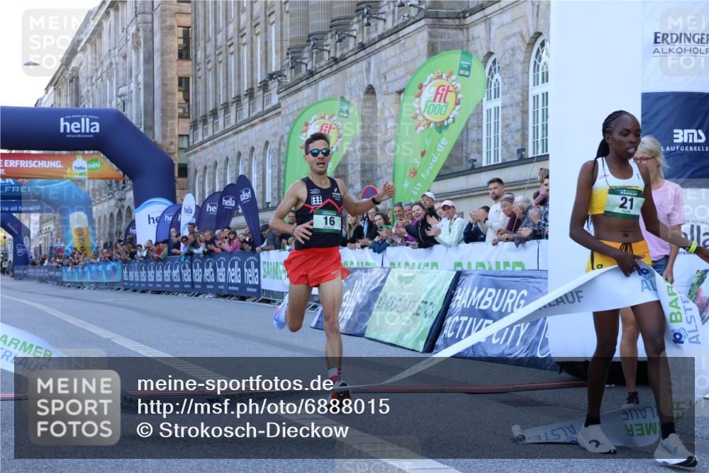 01.09.2024 - BARMER Alsterlauf Strokosch-Dieckow http://msf.ph/oto/6888015 01.09.2024 09:31:31 Ziel 16, 21 meine-sportfotos.de
