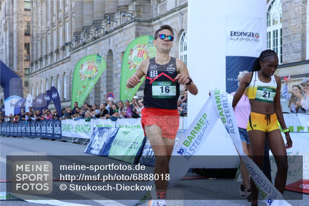 01.09.2024 - BARMER Alsterlauf Strokosch-Dieckow http://msf.ph/oto/6888018 01.09.2024 09:31:32 Ziel 16, 21 meine-sportfotos.de