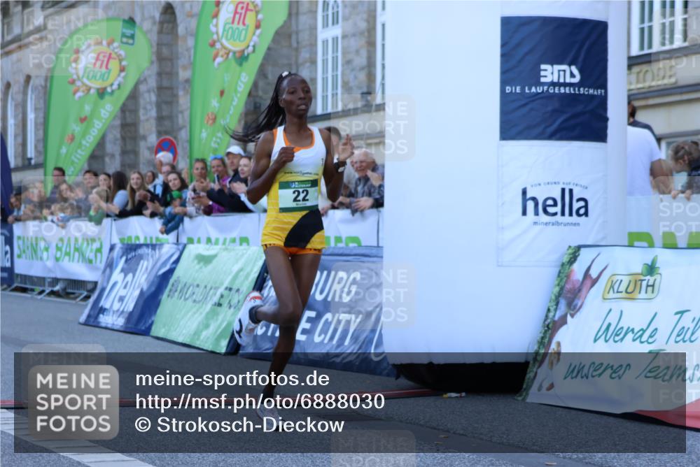 01.09.2024 - BARMER Alsterlauf Strokosch-Dieckow http://msf.ph/oto/6888030 01.09.2024 09:32:00 Ziel 22, 4793 meine-sportfotos.de