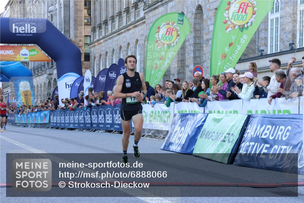 01.09.2024 - BARMER Alsterlauf Strokosch-Dieckow http://msf.ph/oto/6888066 01.09.2024 09:32:41 Ziel 9, 17, 4884, 5048 meine-sportfotos.de