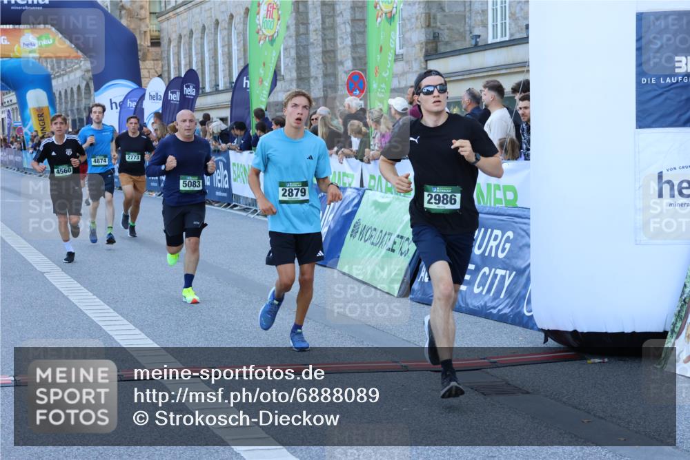 01.09.2024 - BARMER Alsterlauf Strokosch-Dieckow http://msf.ph/oto/6888089 01.09.2024 09:48:35 Ziel 2623, 2773, 2879, 2986, 3971, 4356, 4438, 4560, 4709, 4874, 5083, 5088, 5161, 5175 meine-sportfotos.de