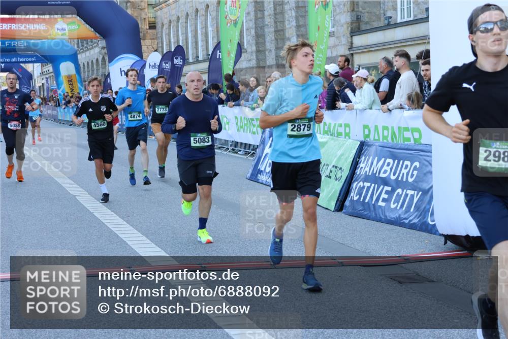 01.09.2024 - BARMER Alsterlauf Strokosch-Dieckow http://msf.ph/oto/6888092 01.09.2024 09:48:36 Ziel 2623, 2773, 2879, 2986, 3971, 4001, 4356, 4438, 4560, 4709, 4874, 5083, 5088, 5161, 5175 meine-sportfotos.de