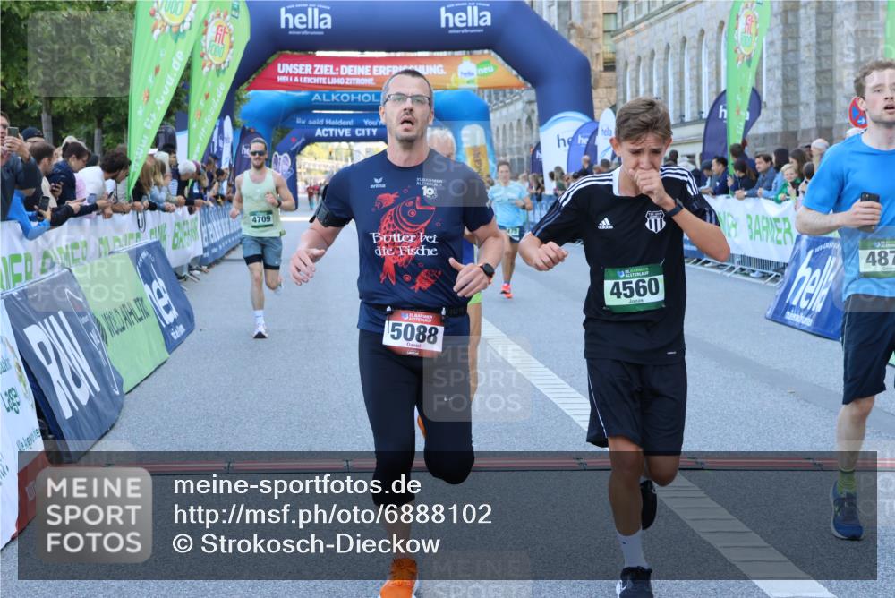 01.09.2024 - BARMER Alsterlauf Strokosch-Dieckow http://msf.ph/oto/6888102 01.09.2024 09:48:38 Ziel 2623, 2773, 2879, 2986, 3787, 3931, 3971, 4001, 4438, 4560, 4709, 4874, 5083, 5088, 5161, 5175 meine-sportfotos.de