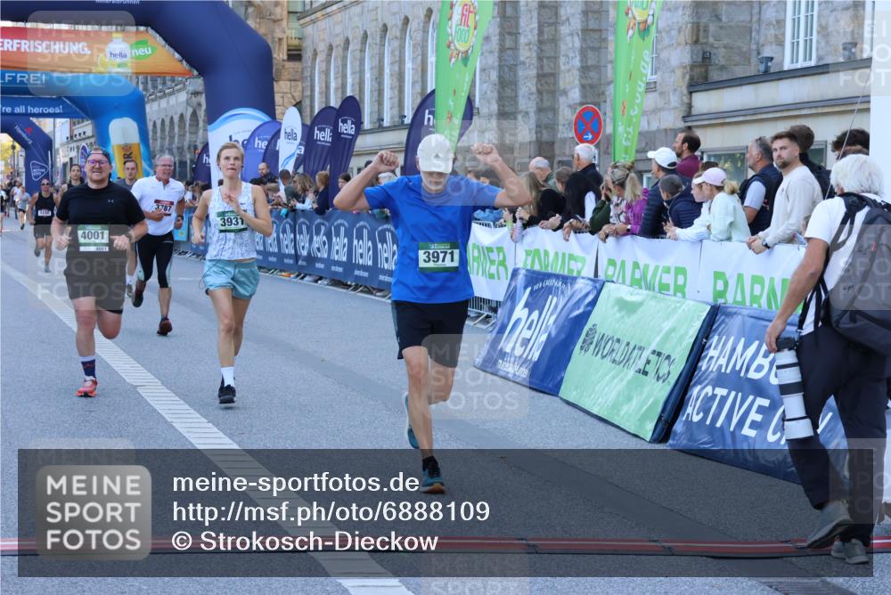 01.09.2024 - BARMER Alsterlauf Strokosch-Dieckow http://msf.ph/oto/6888109 01.09.2024 09:48:45 Ziel 2623, 3198, 3322, 3560, 3583, 3787, 3931, 3971, 4001 meine-sportfotos.de