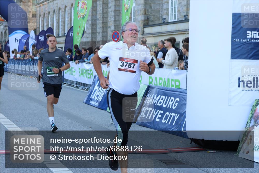 01.09.2024 - BARMER Alsterlauf Strokosch-Dieckow http://msf.ph/oto/6888126 01.09.2024 09:48:49 Ziel 3198, 3322, 3560, 3583, 3787, 3931, 4001, 5168 meine-sportfotos.de