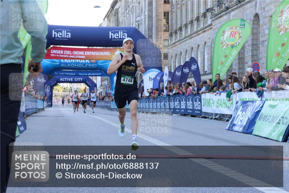 01.09.2024 - BARMER Alsterlauf Strokosch-Dieckow http://msf.ph/oto/6888137 01.09.2024 09:33:47 Ziel 3483, 4431, 4748, 4794, 4808 meine-sportfotos.de