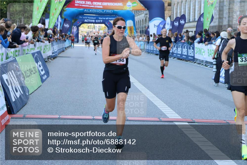 01.09.2024 - BARMER Alsterlauf Strokosch-Dieckow http://msf.ph/oto/6888142 01.09.2024 09:48:53 Ziel 2207, 3198, 3322, 3446, 3473, 3560, 3583, 5168, 8176, 8228 meine-sportfotos.de
