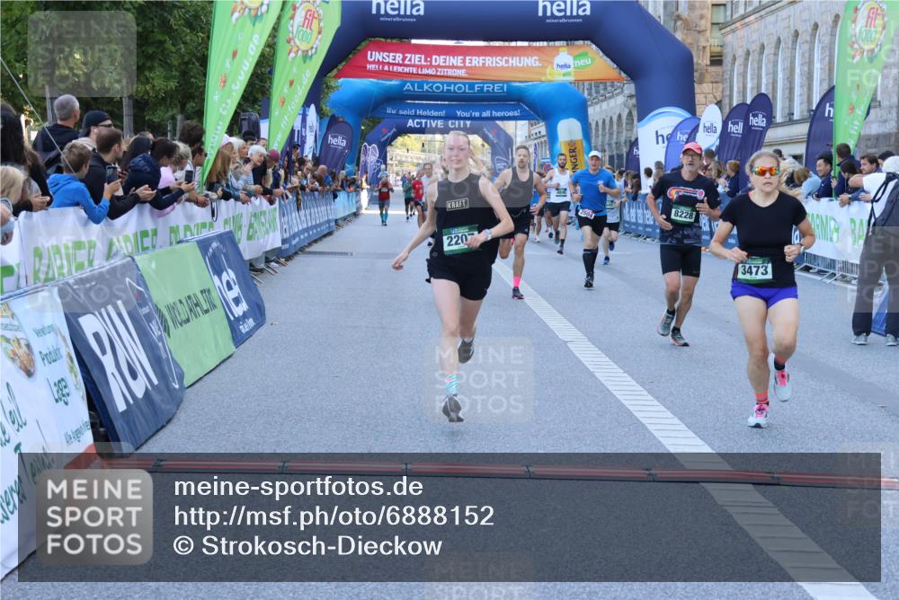 01.09.2024 - BARMER Alsterlauf Strokosch-Dieckow http://msf.ph/oto/6888152 01.09.2024 09:49:00 Ziel 2207, 2504, 2613, 3446, 3473, 3629, 3640, 4595, 4848, 4861, 5015, 5168, 8169, 8176, 8205, 8228 meine-sportfotos.de