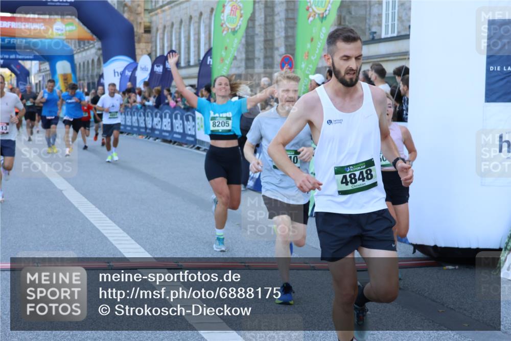 01.09.2024 - BARMER Alsterlauf Strokosch-Dieckow http://msf.ph/oto/6888175 01.09.2024 09:49:07 Ziel 2504, 2613, 3629, 3640, 3810, 4119, 4374, 4415, 4416, 4545, 4595, 4622, 4848, 4861, 4935, 5015, 8040, 8169, 8205, 8250, 8306 meine-sportfotos.de