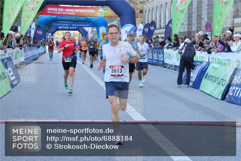 01.09.2024 - BARMER Alsterlauf Strokosch-Dieckow http://msf.ph/oto/6888184 01.09.2024 09:49:08 Ziel 2613, 3629, 3640, 3810, 4119, 4370, 4374, 4415, 4416, 4545, 4595, 4622, 4848, 4861, 4935, 5015, 8040, 8169, 8205, 8250, 8306 meine-sportfotos.de
