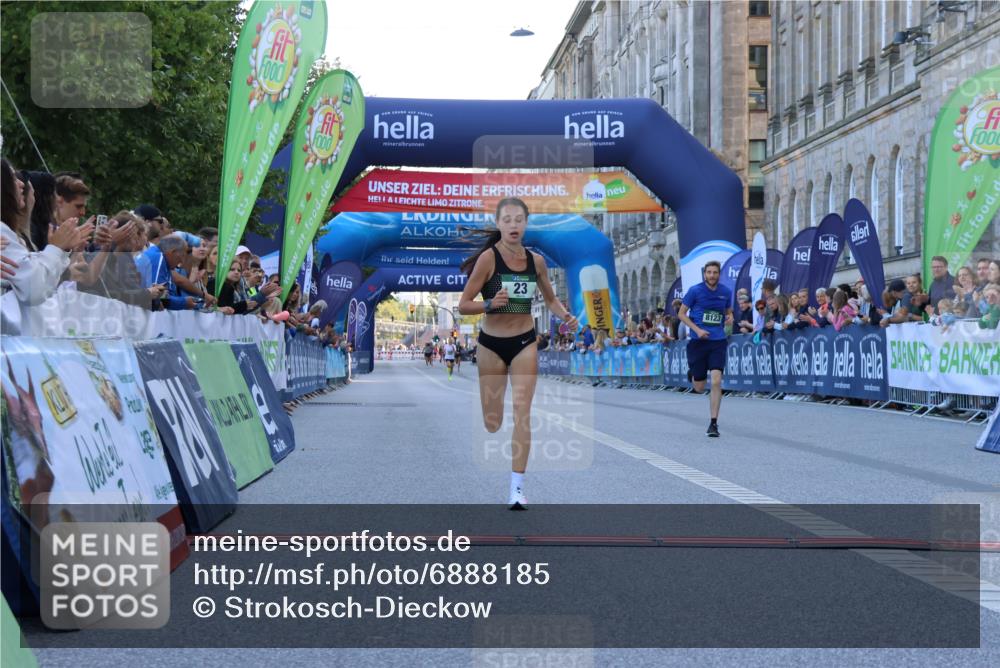 01.09.2024 - BARMER Alsterlauf Strokosch-Dieckow http://msf.ph/oto/6888185 01.09.2024 09:34:18 Ziel 23, 38, 8123 meine-sportfotos.de