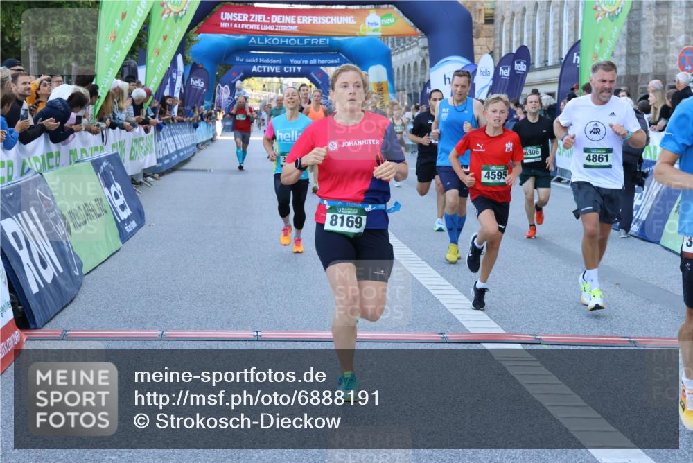 01.09.2024 - BARMER Alsterlauf Strokosch-Dieckow http://msf.ph/oto/6888191 01.09.2024 09:49:10 Ziel 2168, 2613, 3629, 3810, 3891, 4119, 4337, 4370, 4374, 4415, 4416, 4545, 4595, 4622, 4861, 4935, 8040, 8169, 8205, 8250, 8306 meine-sportfotos.de