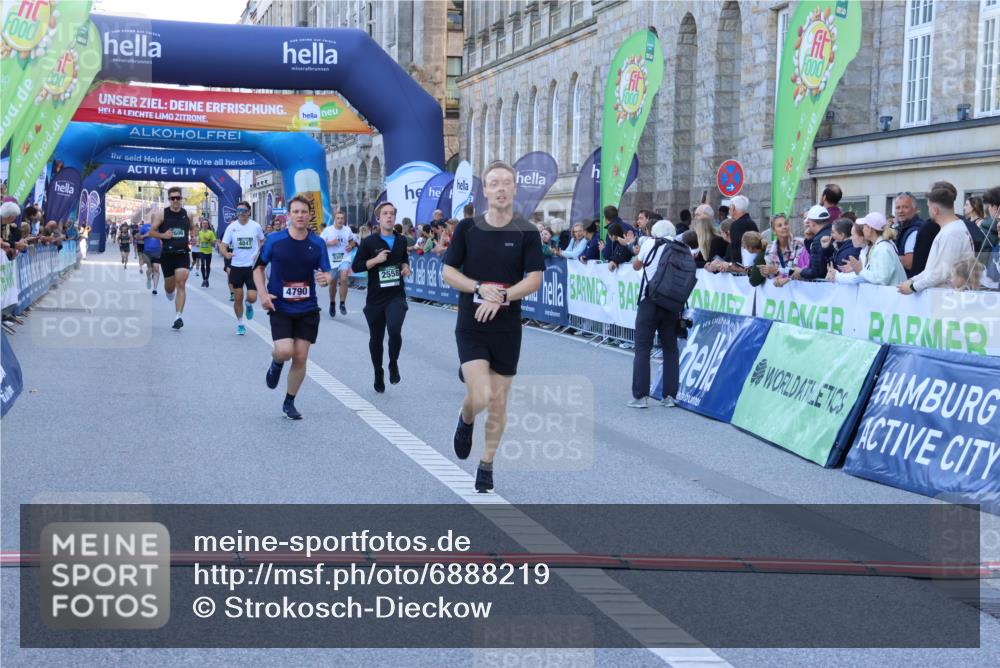 01.09.2024 - BARMER Alsterlauf Strokosch-Dieckow http://msf.ph/oto/6888219 01.09.2024 09:49:28 Ziel 2028, 2187, 2336, 2454, 2558, 2606, 4235, 4561, 4681, 4790, 4847, 5039, 5137, 8307 meine-sportfotos.de