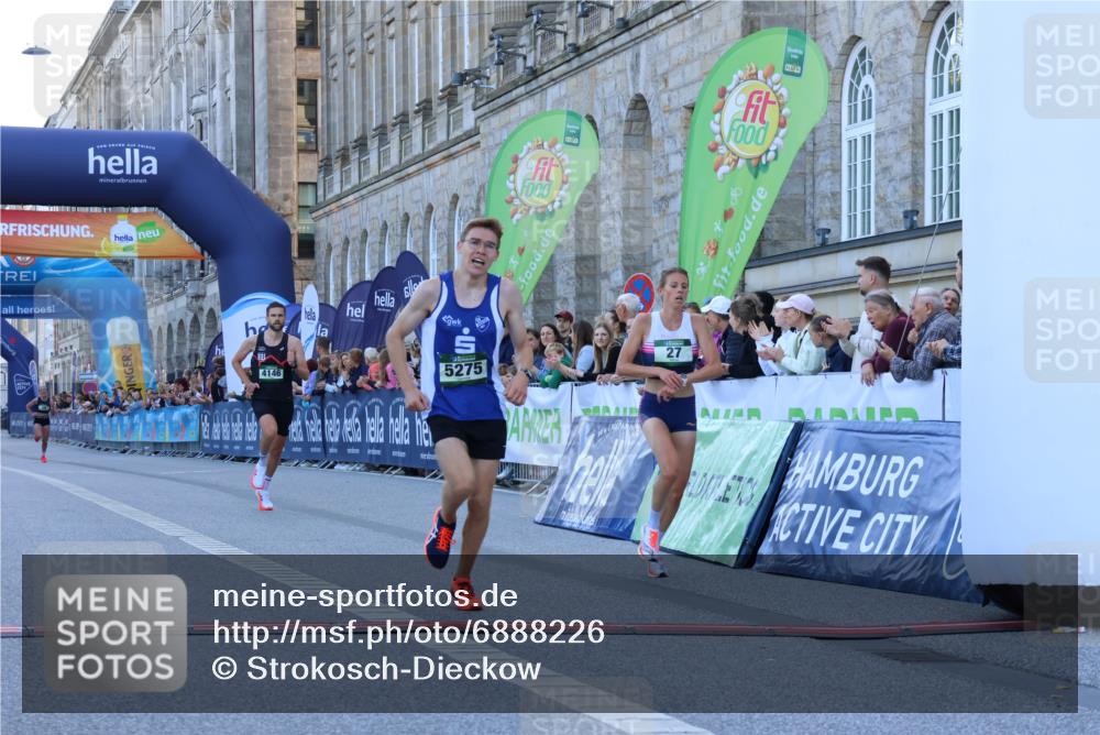 01.09.2024 - BARMER Alsterlauf Strokosch-Dieckow http://msf.ph/oto/6888226 01.09.2024 09:34:47 Ziel 27, 28, 3608, 4146, 5275 meine-sportfotos.de