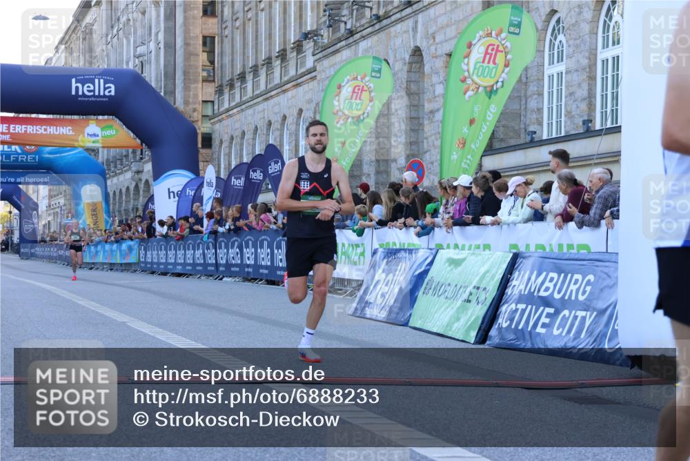 01.09.2024 - BARMER Alsterlauf Strokosch-Dieckow http://msf.ph/oto/6888233 01.09.2024 09:34:49 Ziel 27, 28, 4146, 5275 meine-sportfotos.de