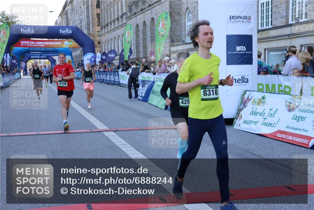 01.09.2024 - BARMER Alsterlauf Strokosch-Dieckow http://msf.ph/oto/6888244 01.09.2024 09:49:42 Ziel 2281, 3447, 3892, 4126, 4153, 4224, 4259, 4316, 4832, 8031, 8107, 8294, 8316 meine-sportfotos.de