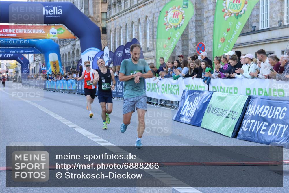 01.09.2024 - BARMER Alsterlauf Strokosch-Dieckow http://msf.ph/oto/6888266 01.09.2024 09:35:24 Ziel 34, 3298, 3318, 4802, 8337 meine-sportfotos.de