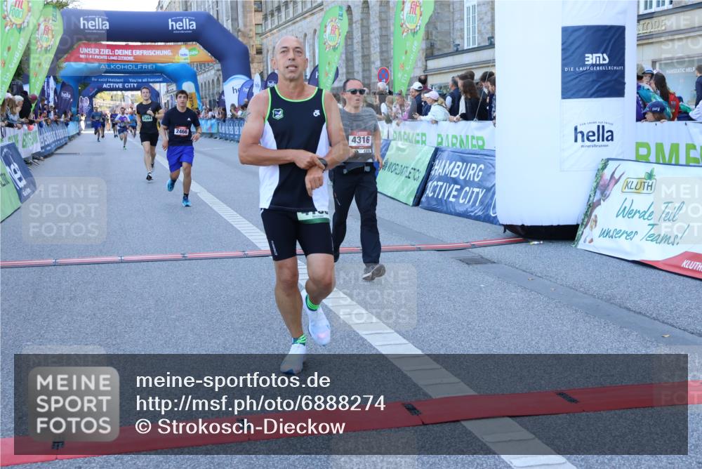 01.09.2024 - BARMER Alsterlauf Strokosch-Dieckow http://msf.ph/oto/6888274 01.09.2024 09:49:52 Ziel 2216, 2466, 2564, 2814, 2904, 3892, 4153, 4233, 4316, 4355, 4761, 4832, 5189, 8031 meine-sportfotos.de