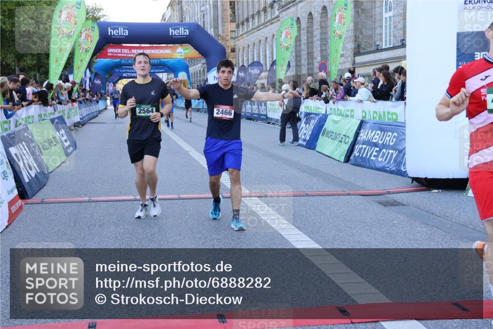 01.09.2024 - BARMER Alsterlauf Strokosch-Dieckow http://msf.ph/oto/6888282 01.09.2024 09:49:55 Ziel 2216, 2466, 2564, 2814, 2904, 4233, 4355, 4757, 4761, 4832, 5189 meine-sportfotos.de